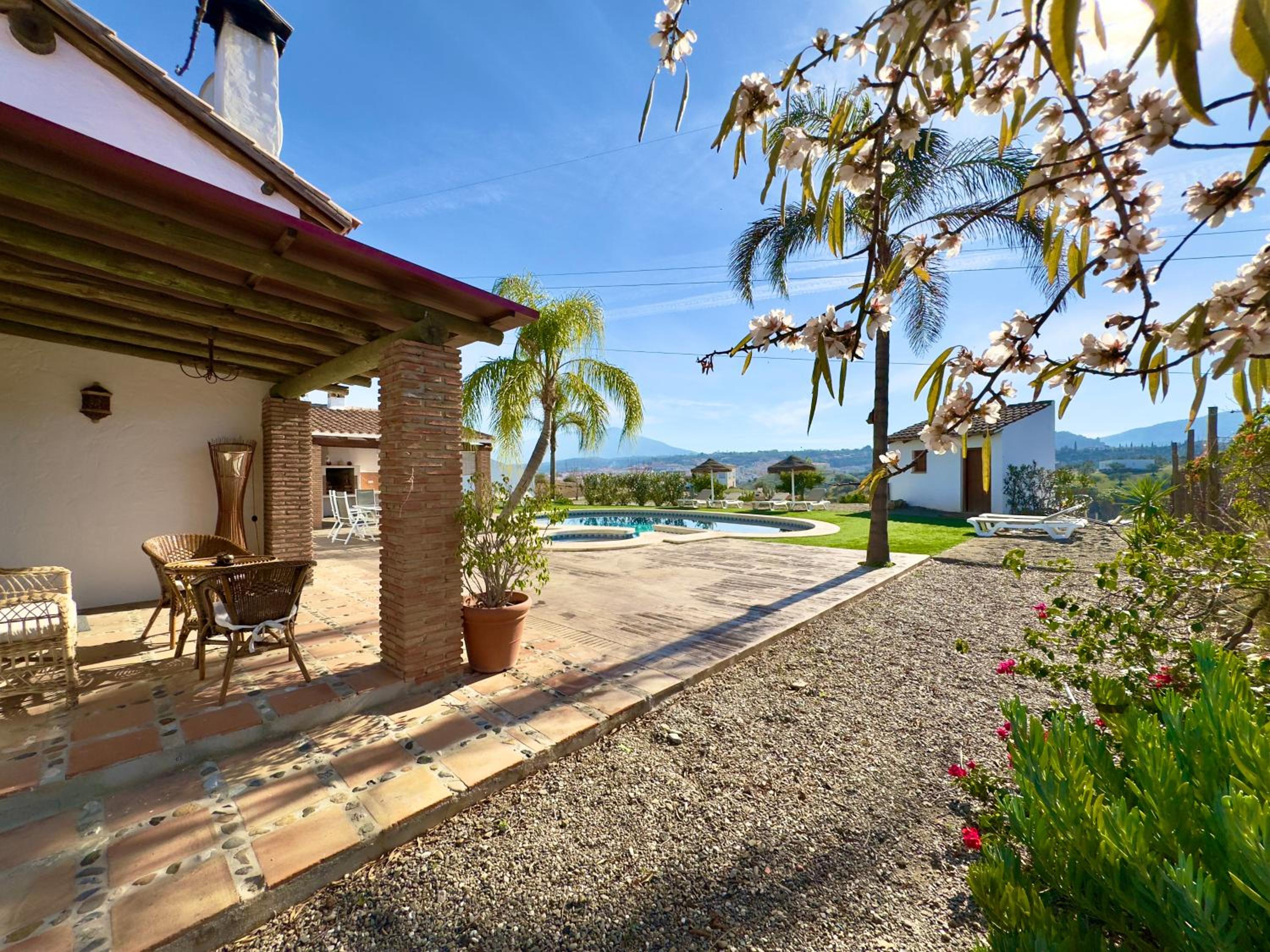Finca el Cerro - Piscina y Jacuzzi