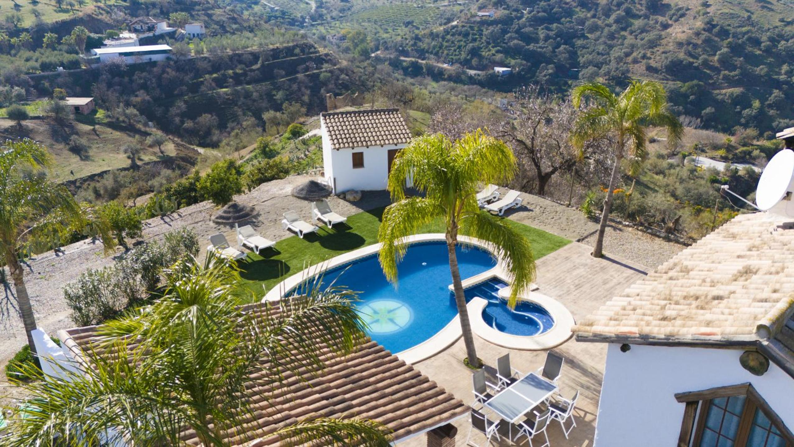 Finca el Cerro - Piscina y Jacuzzi
