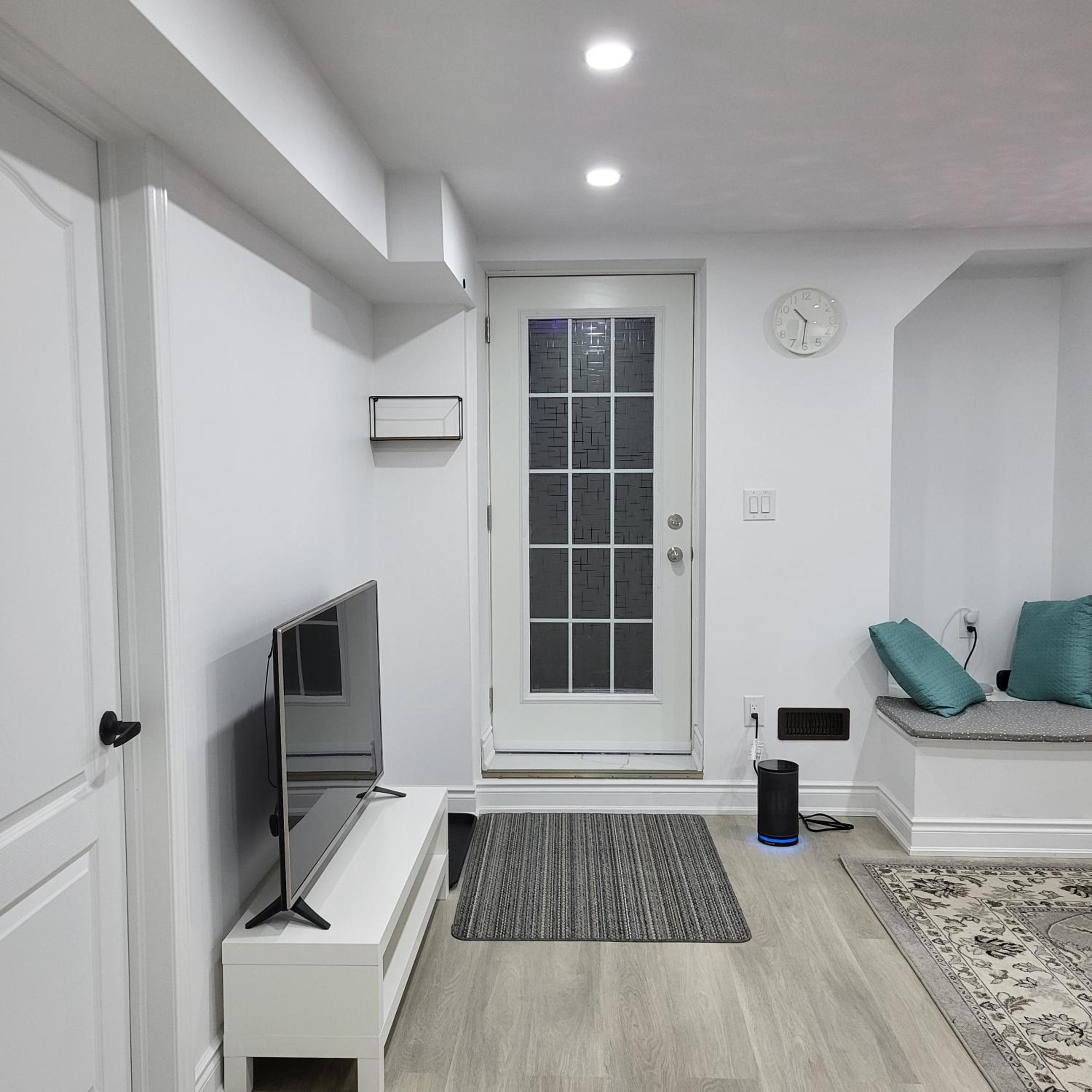 Bright 2 Bedroom Basement Apartment in Angus