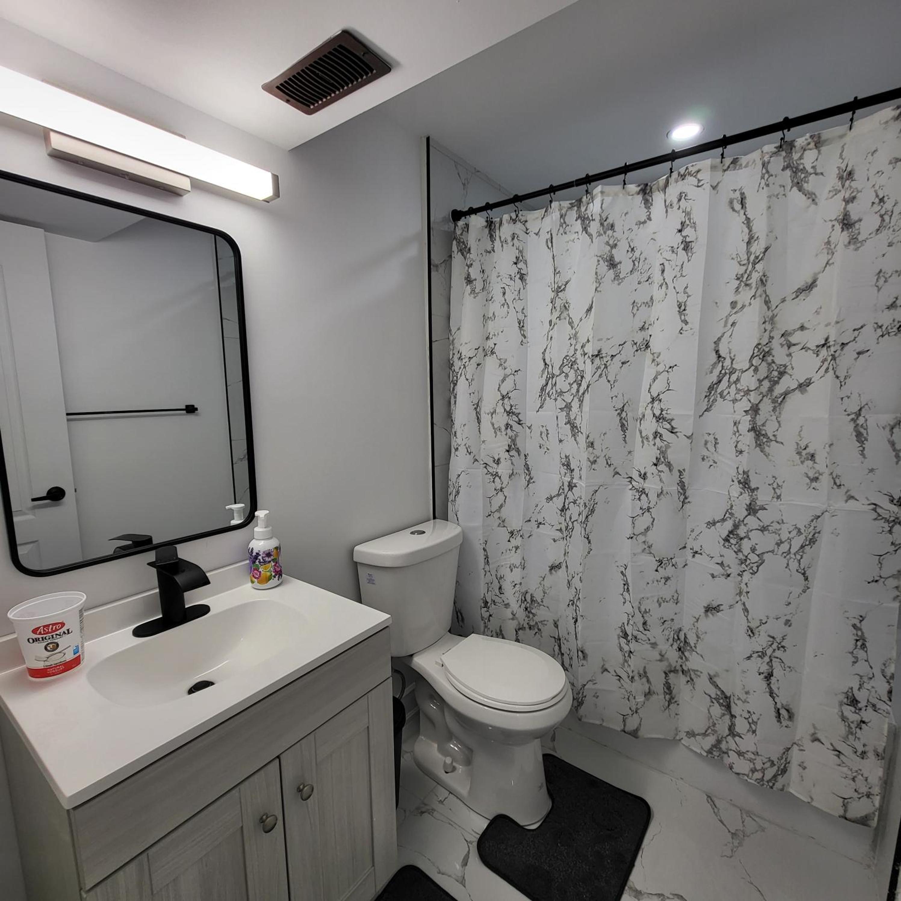 Bright 2 Bedroom Basement Apartment in Angus
