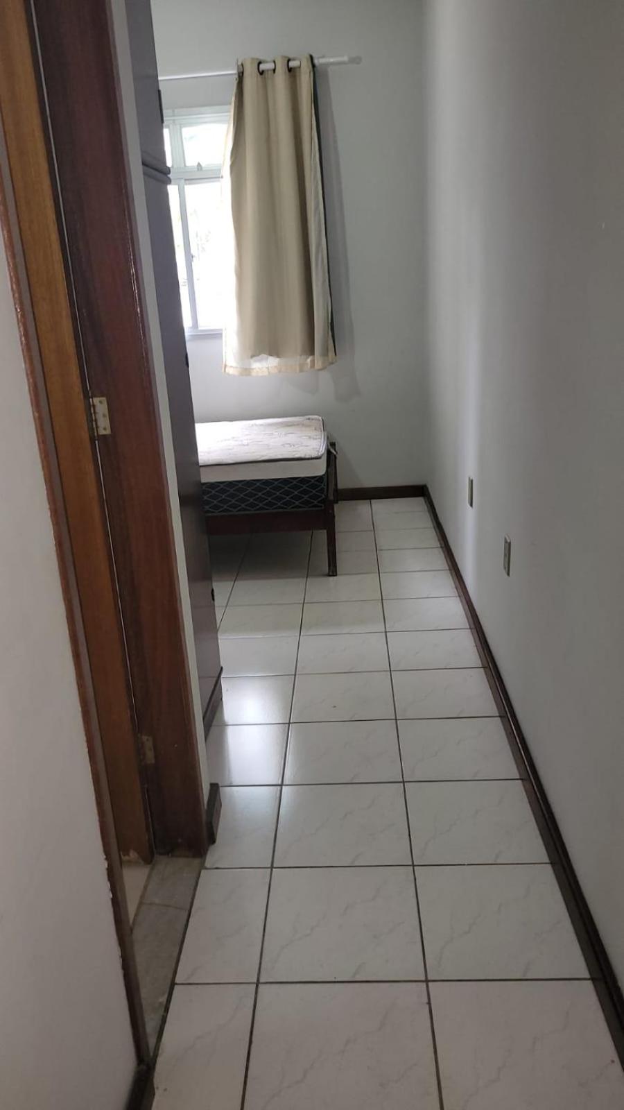 Apartamento a poucos passos do mar