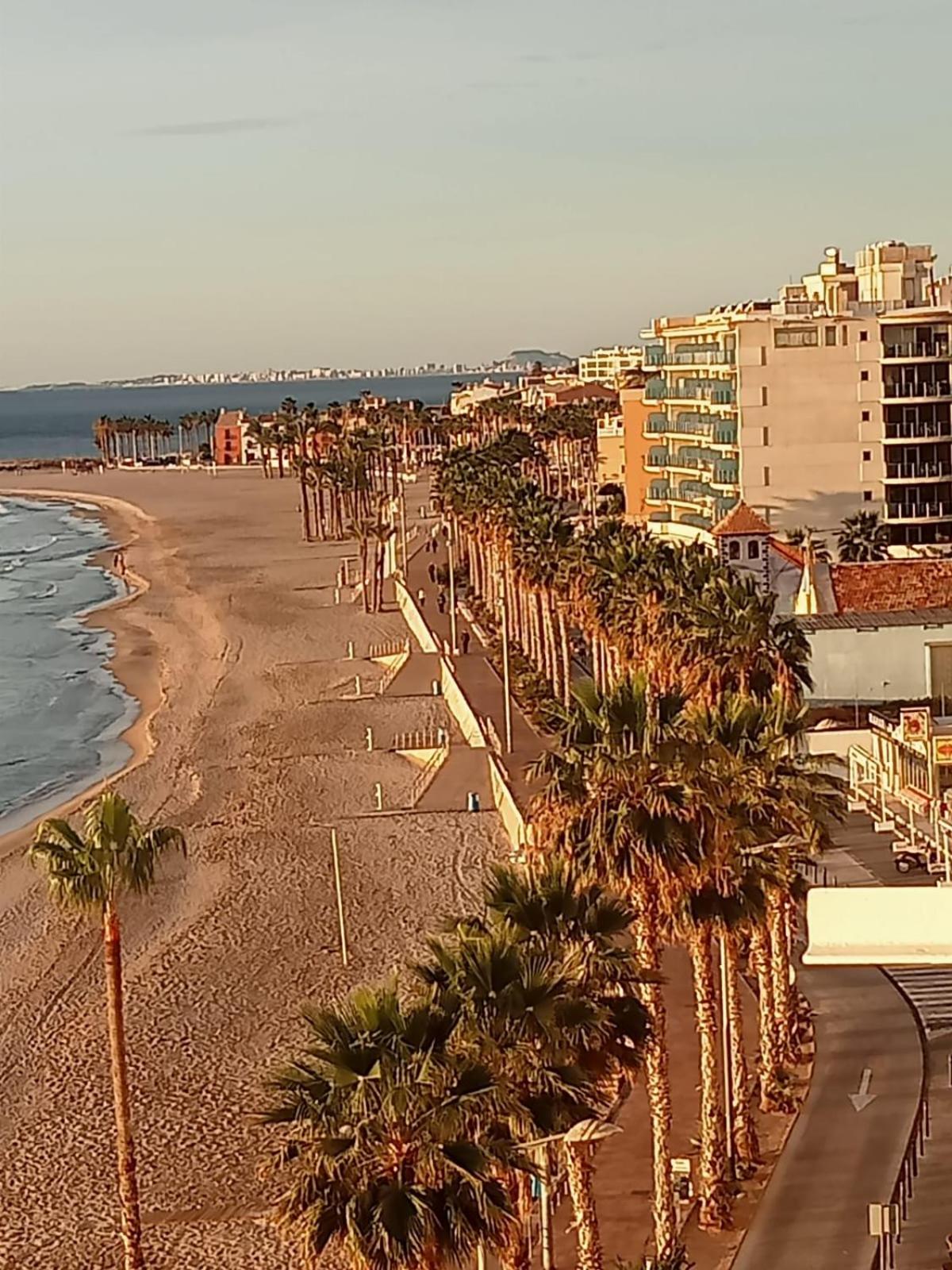Apartamento L´espigo de Saoret primera linea playa Centro soleado y recien renovado