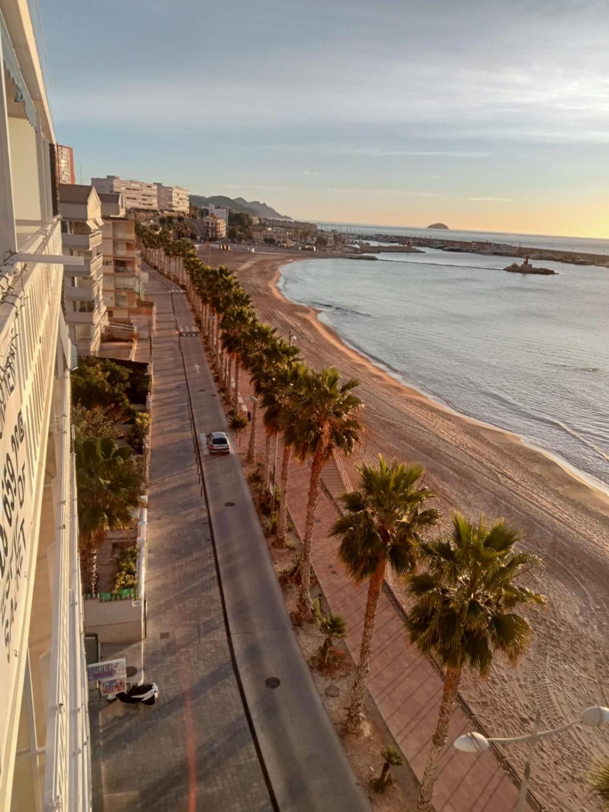 Apartamento L´espigo de Saoret primera linea playa Centro soleado y recien renovado