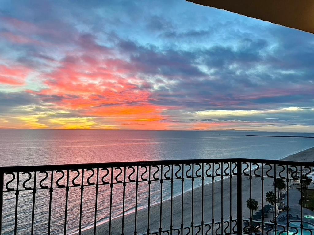 Sonoran Sea Resort Beachfront PENTHOUSE