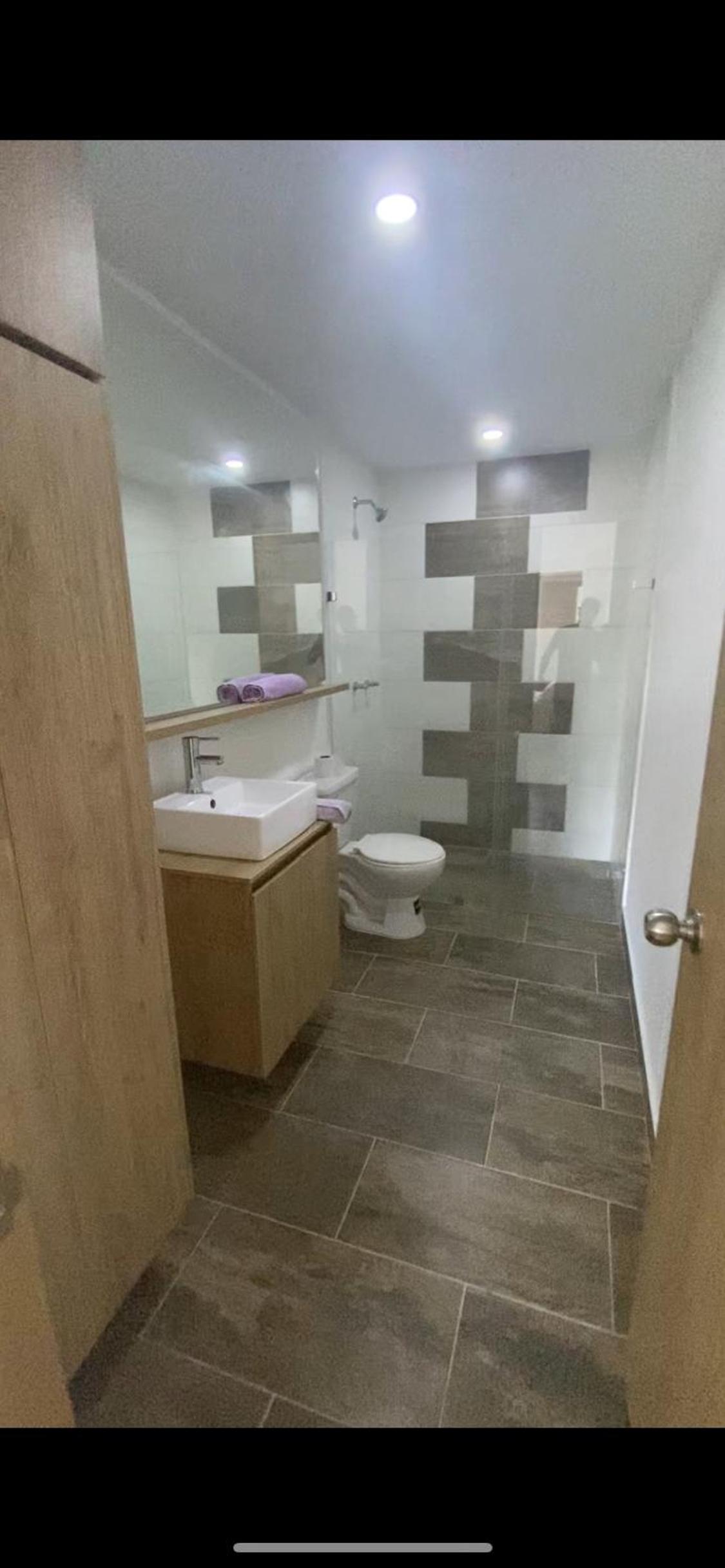 Hermoso Aparta suite con ingreso privado Piscina turco y gimnasio