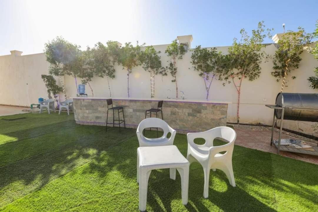 La bonita compound