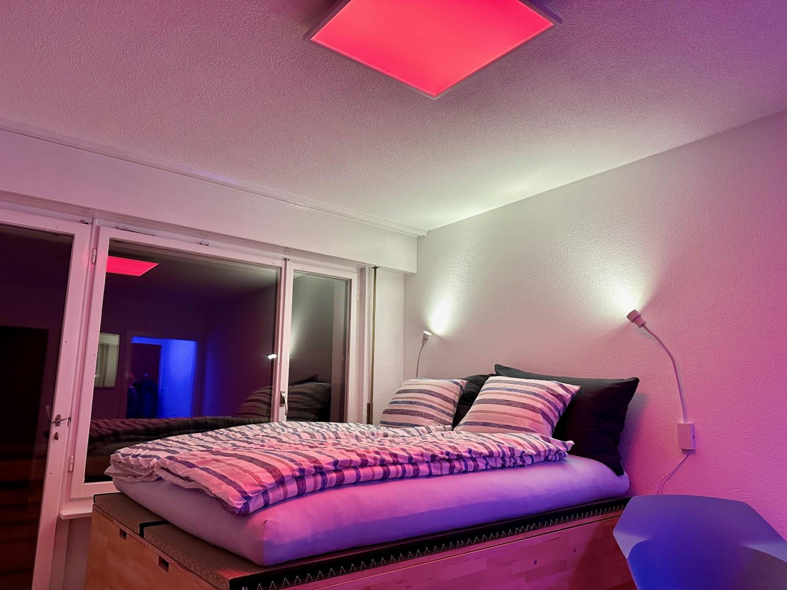 Studio Serenity, 4 min walk to center!