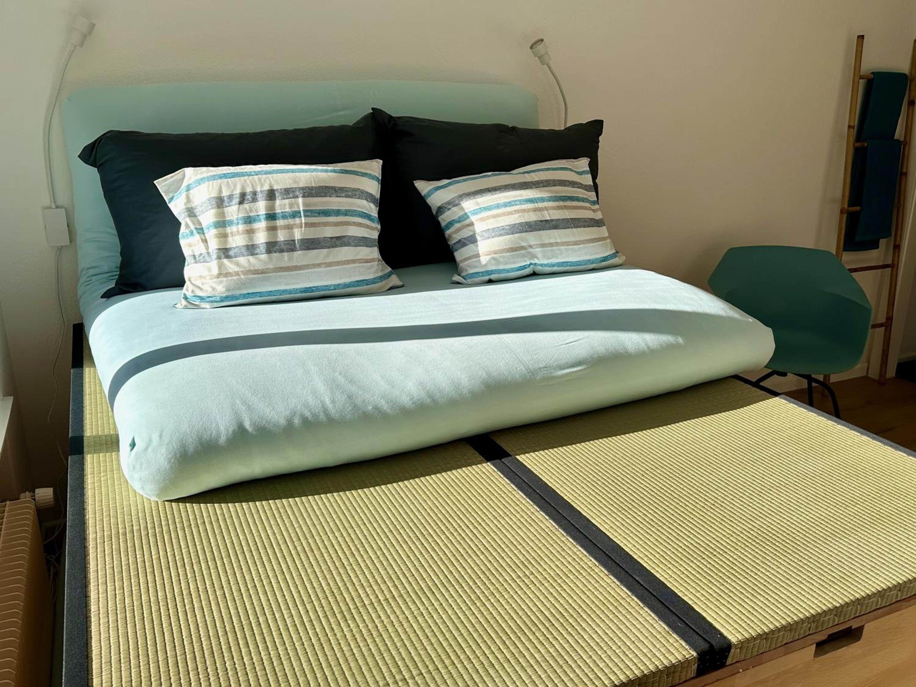 Studio Serenity, 4 min walk to center!