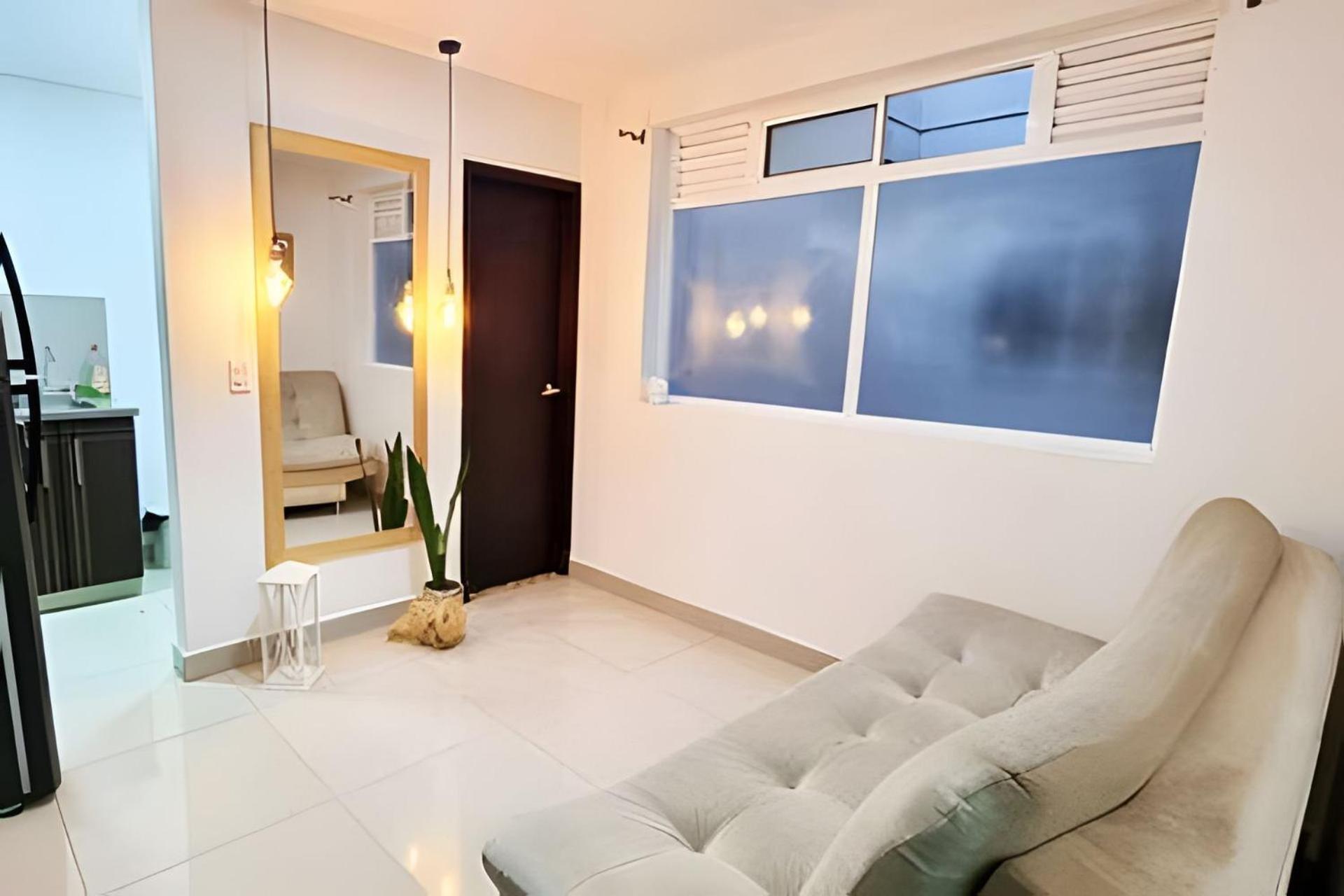 ED SANTO TOMAS LAURELES MEDELLIN