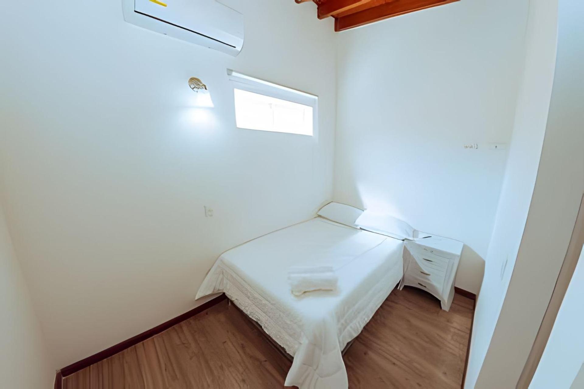 ED SANTO TOMAS LAURELES MEDELLIN