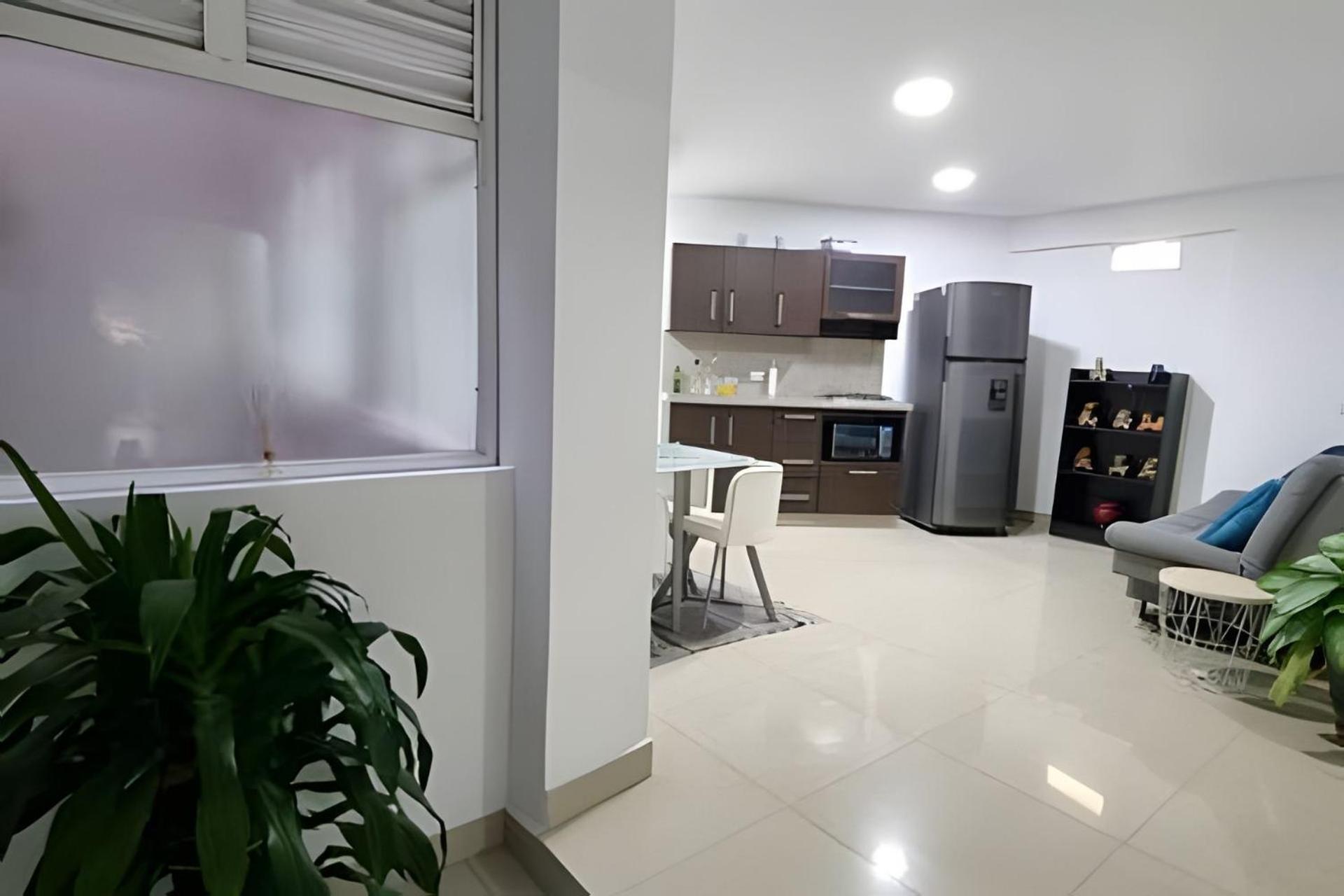 ED SANTO TOMAS LAURELES MEDELLIN