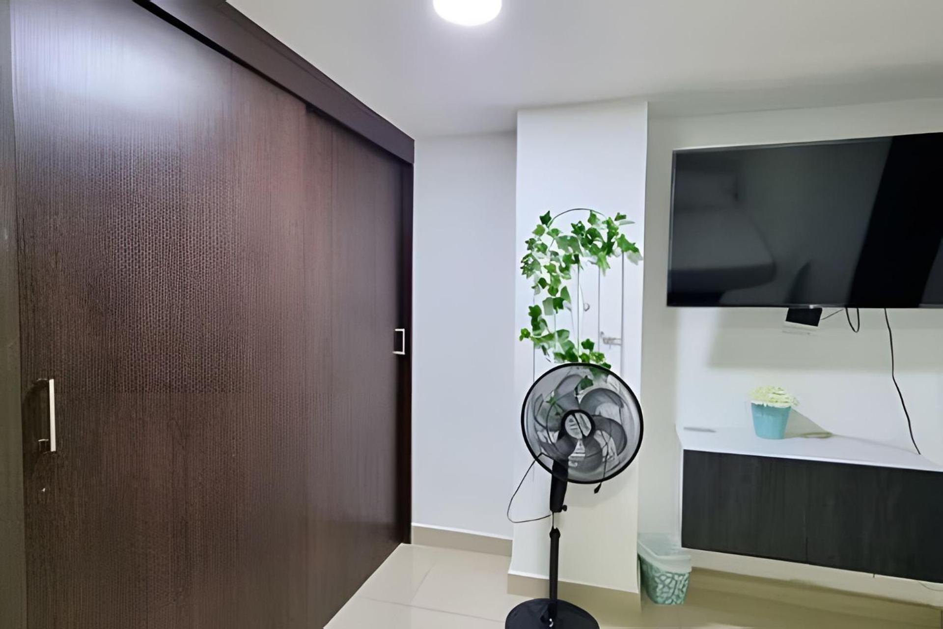 ED SANTO TOMAS LAURELES MEDELLIN