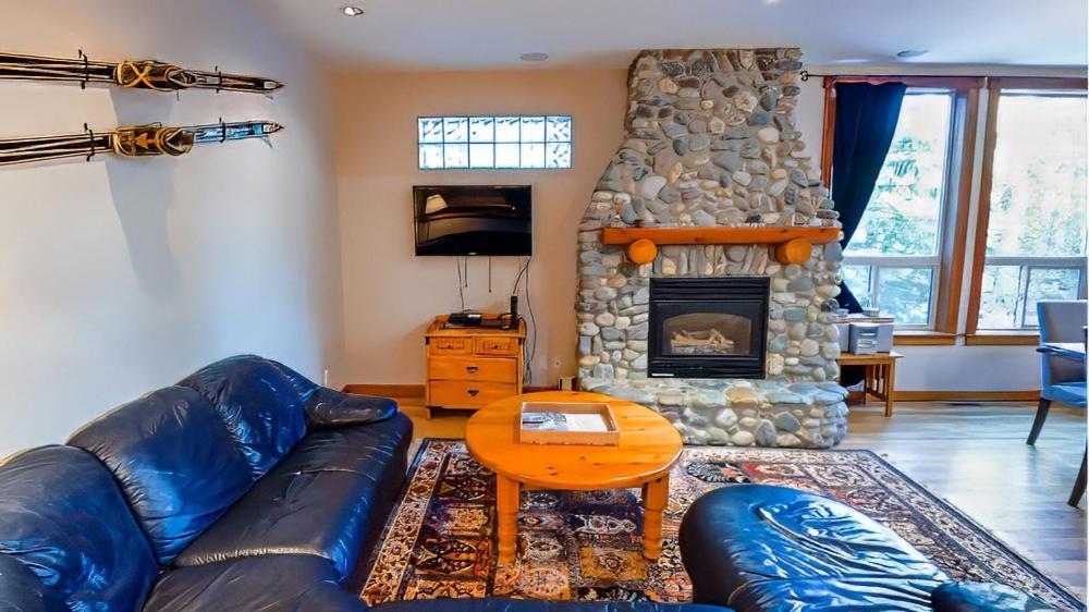 Polar Peak Chalet by Fernie Lodging Company