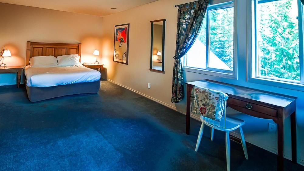 Polar Peak Chalet by Fernie Lodging Company
