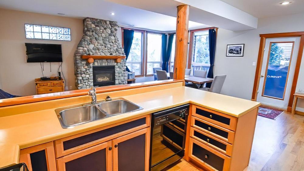 Polar Peak Chalet by Fernie Lodging Company