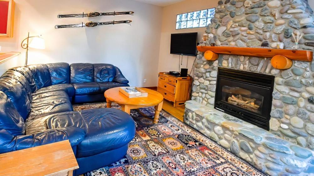 Polar Peak Chalet by Fernie Lodging Company