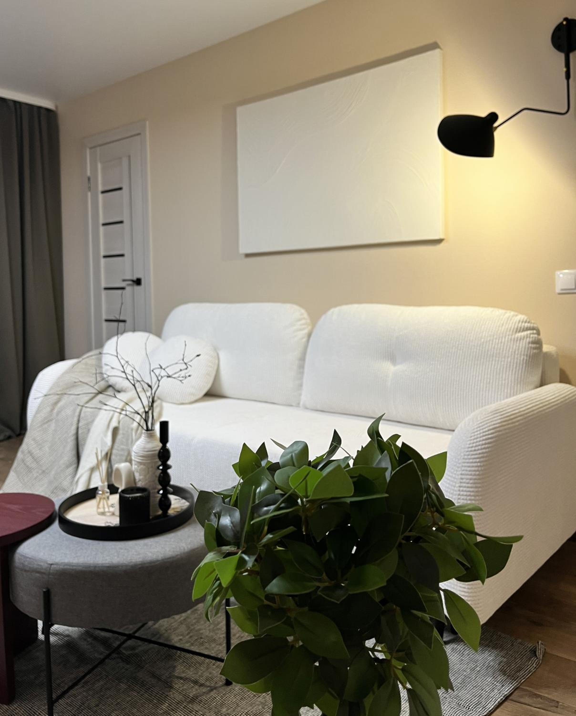 New Charm Apartments near Border