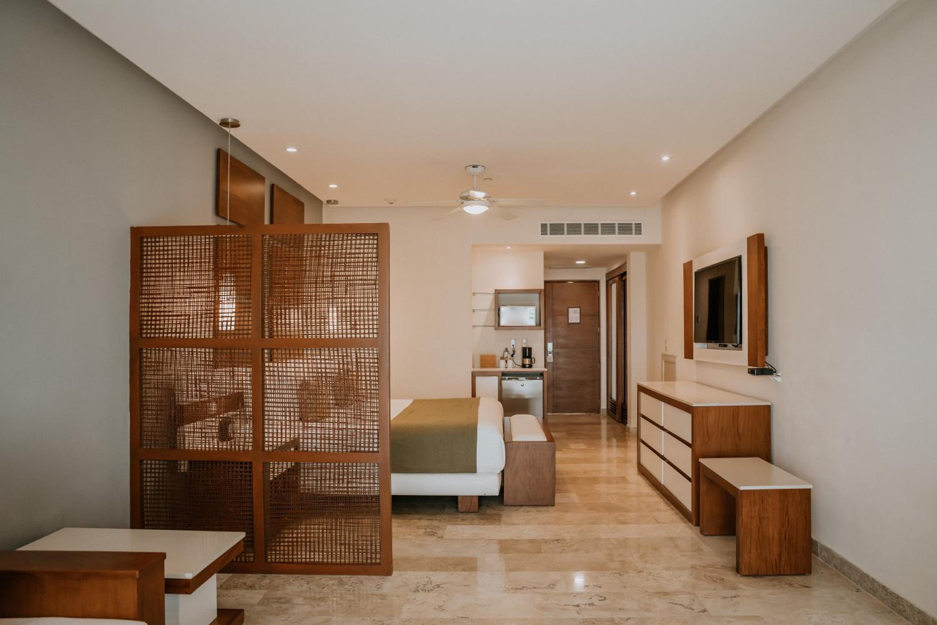 The Reef 28 Hotel  Spa - Luxury Adults Only - All Suites - With Optional All Inclusive - Property Image 8