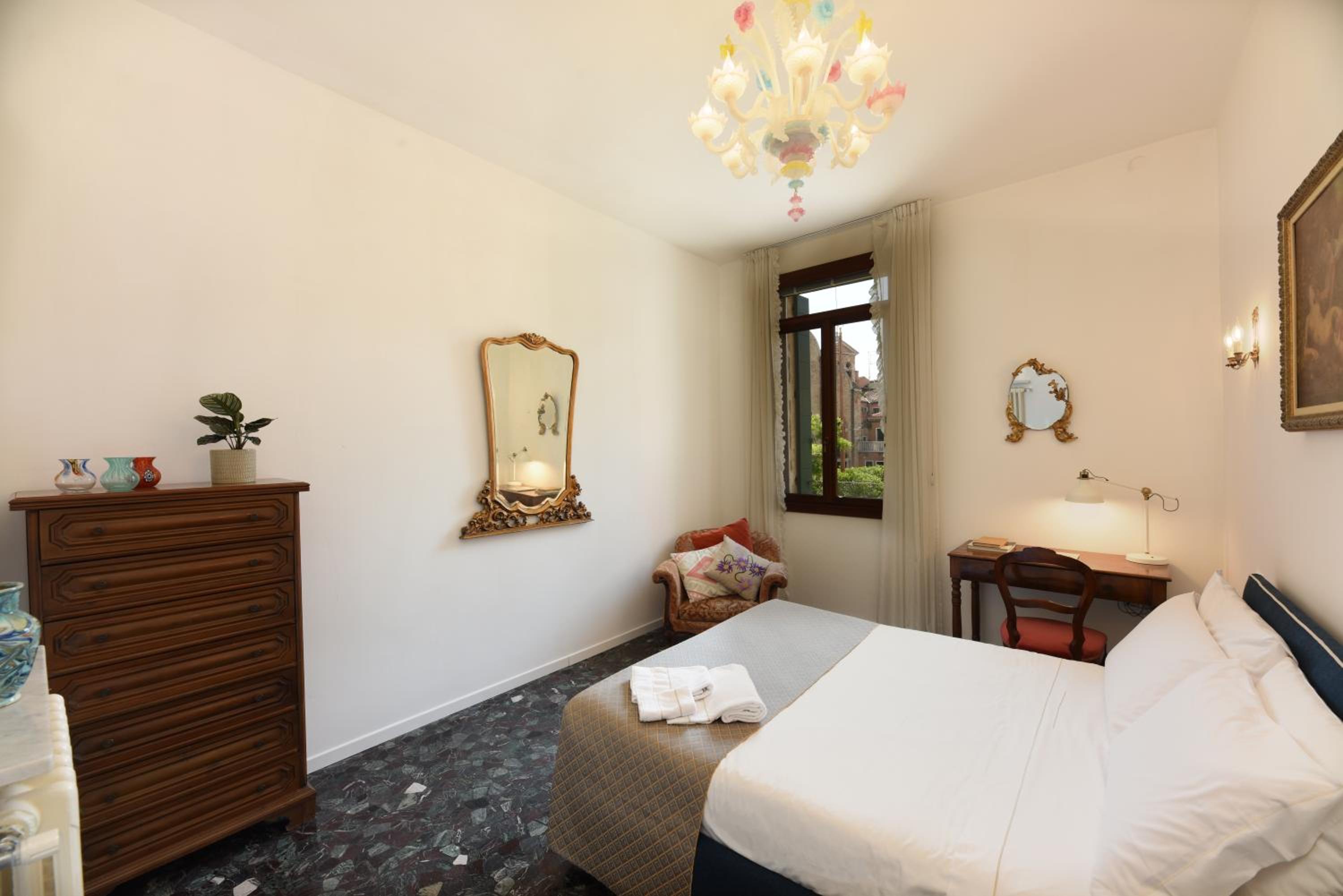 Soderini Splendor: First Floor Palazzo Charm at Castello Square