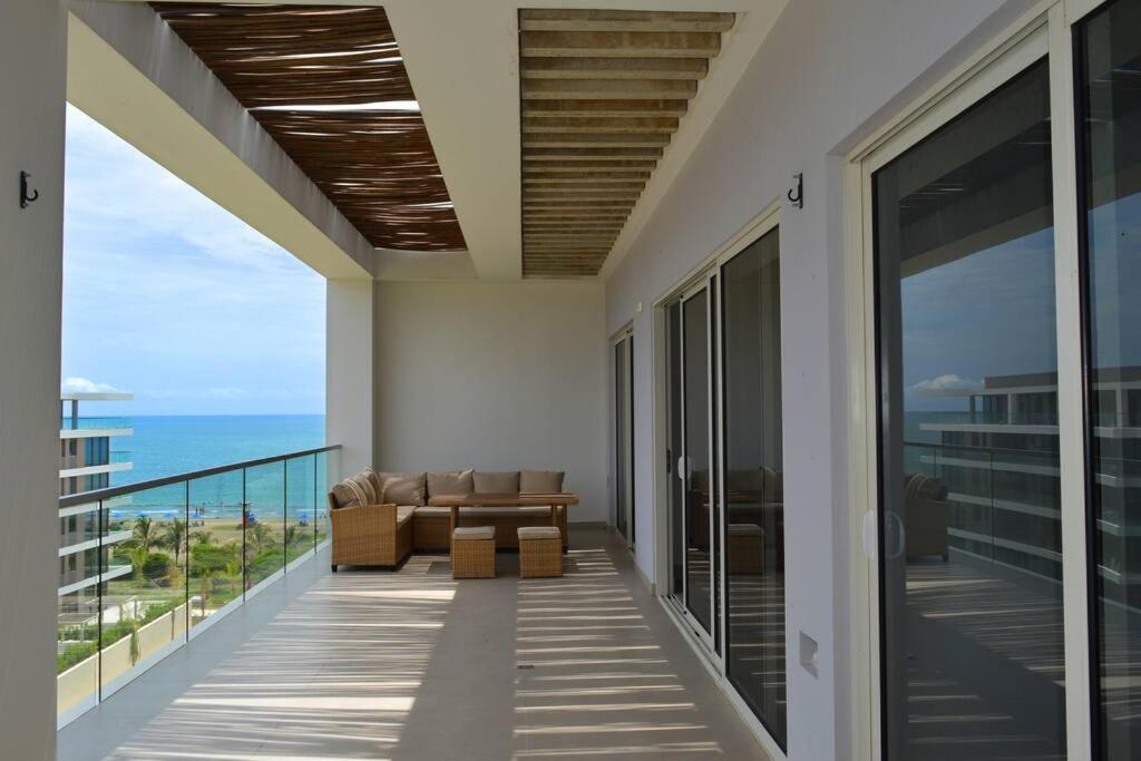 Lujoso Penthouse - Vista al Mar - Playa Privada