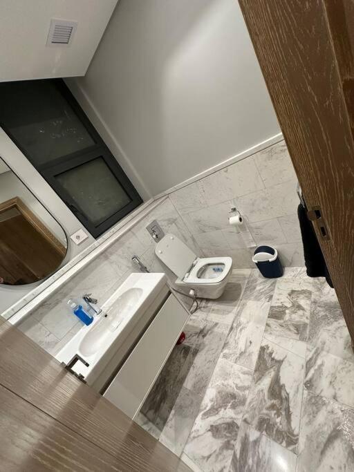 Luxury Hotel apartment one bedroom - Aeon Towers for families or individuals view 5