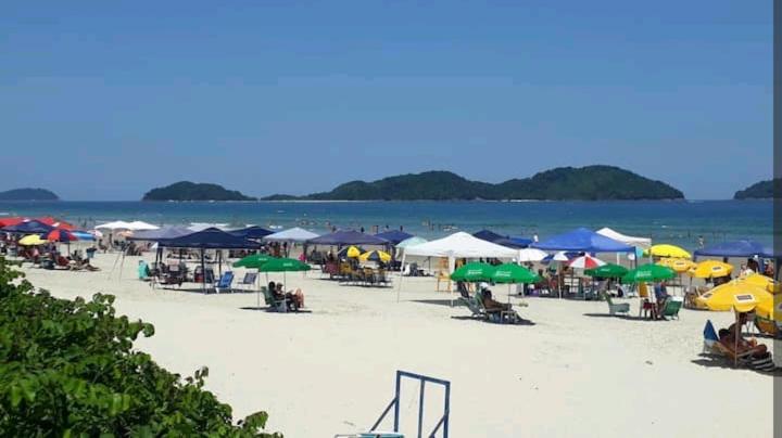 Flat charmoso na praia de Juquehy