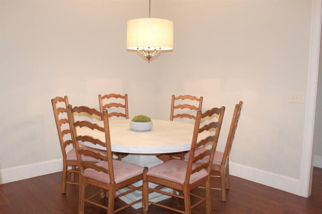 Oxford Dixieland Condo view 2