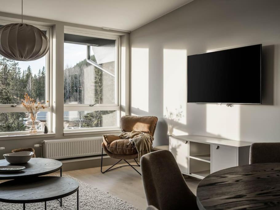 Chic Are Apt for 6 Ski-in-Ski-out with Sauna view 2