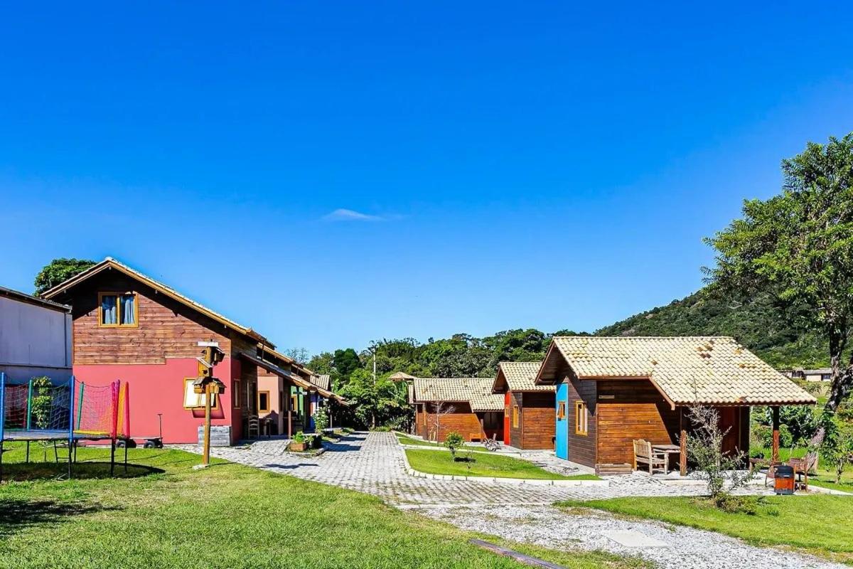 Cabanas aconchegantes. Desfrute da natureza e praia