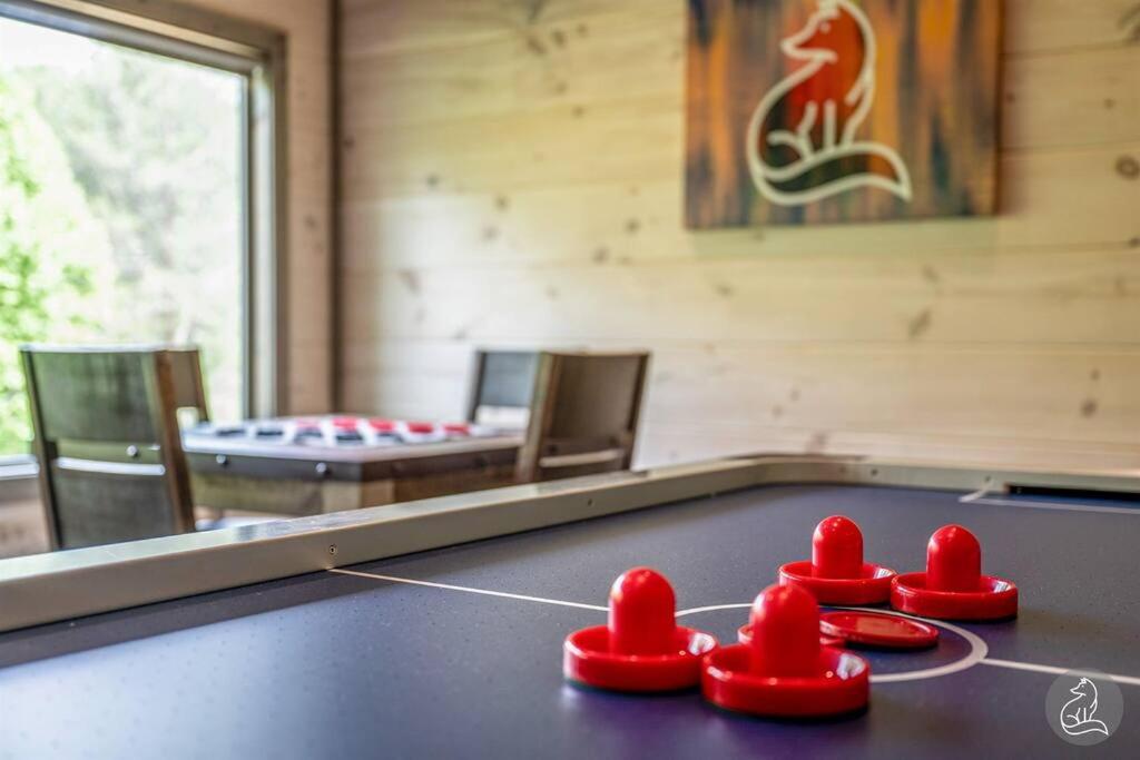 The Water Fox in Sevierville with Indoor Pool, Hot Tub, Game Rm, and Theater view 2