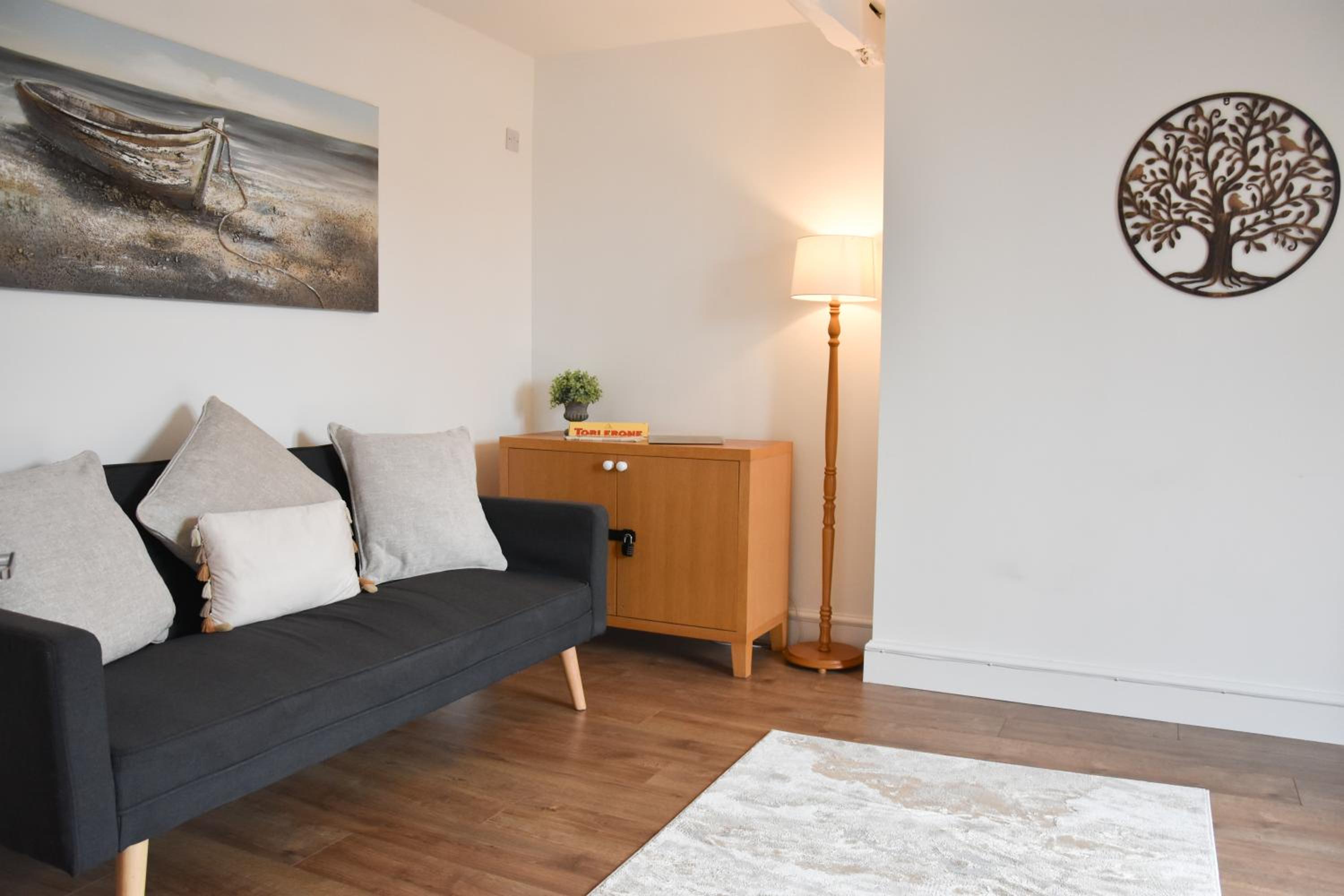 Parkside Apartment