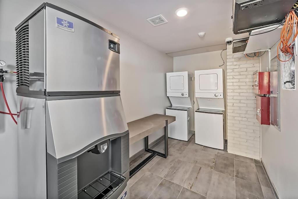 Modern Gem: Studio Haven in the Heart of Reno view 4