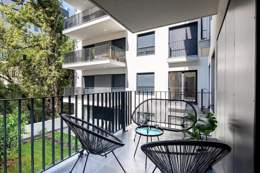 Marone 209 Budapest ~ AC/Balcony/Indoor Parking view 4
