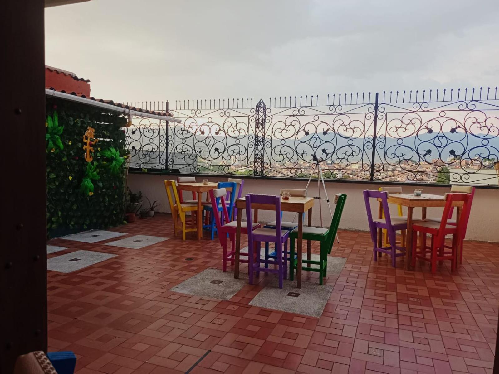 Hostel La Iguana Café