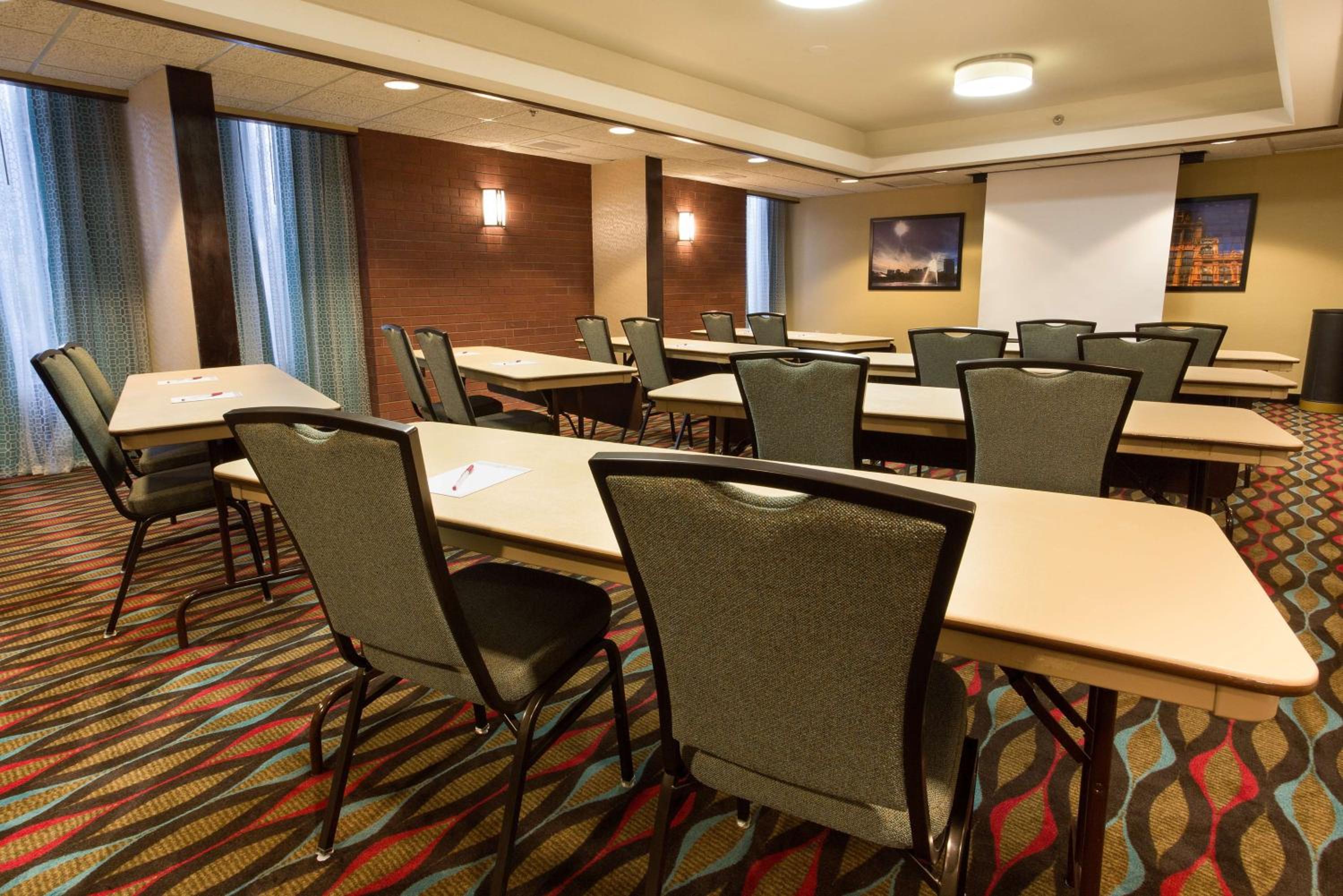 Drury Inn  Suites Houston The Woodlands - Property Image 10
