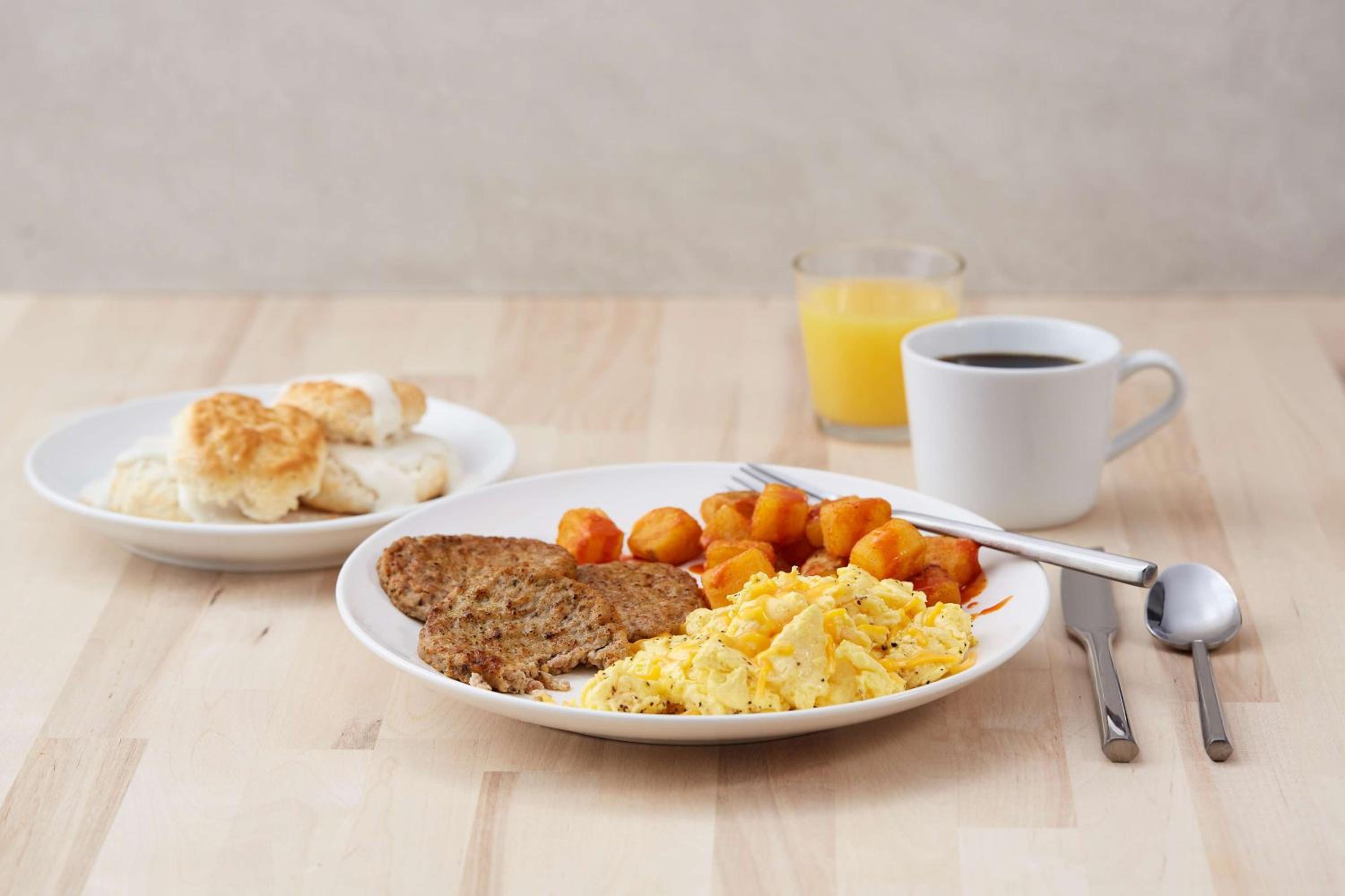 Drury Inn  Suites Houston The Woodlands - Property Image 1