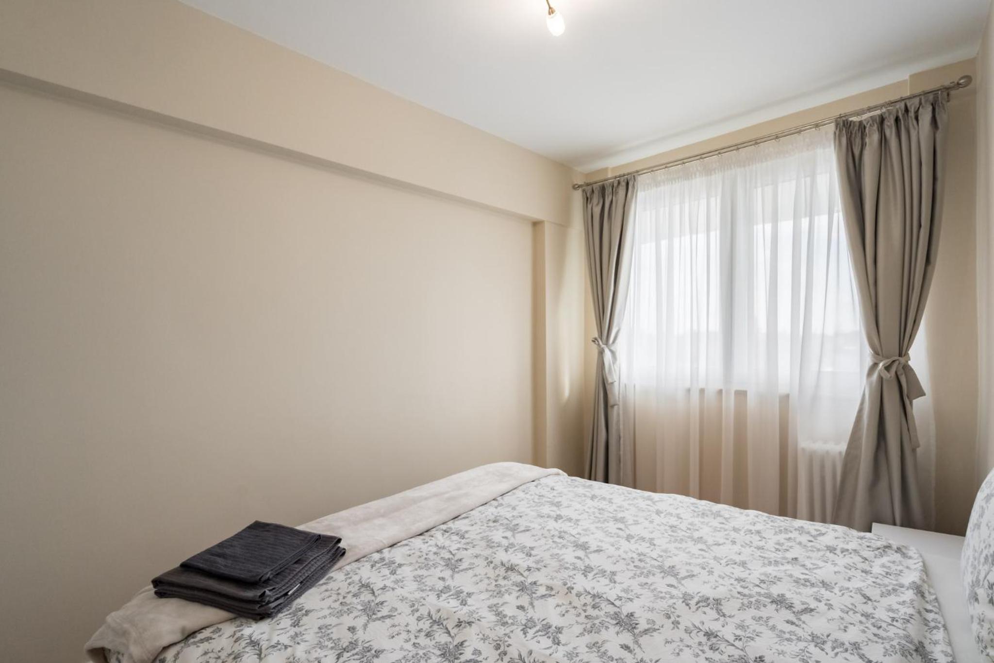 City View Apartment with Private Balcony view 5