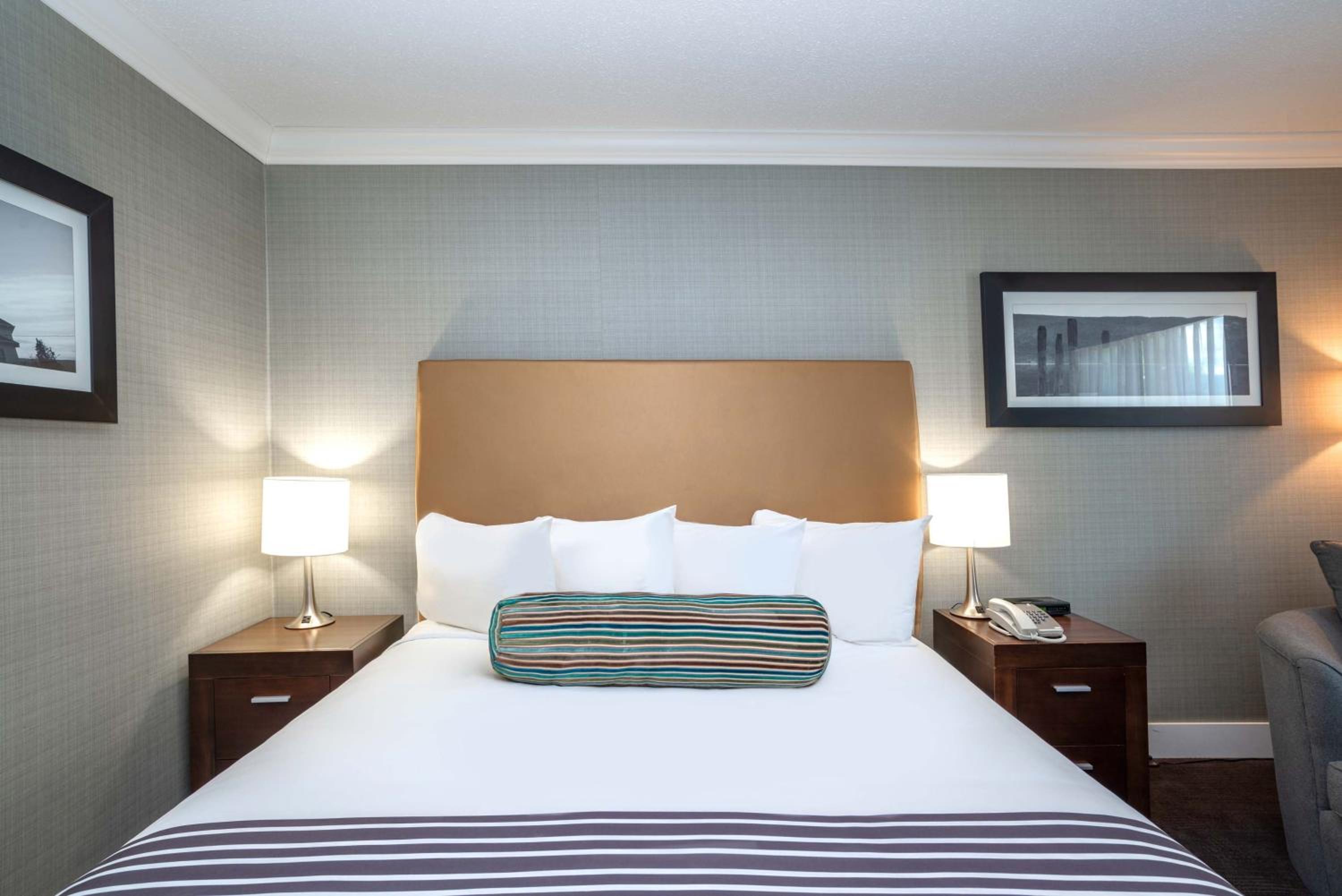 Vernon Vacations - Sandman Hotel Vernon - Property Image 40