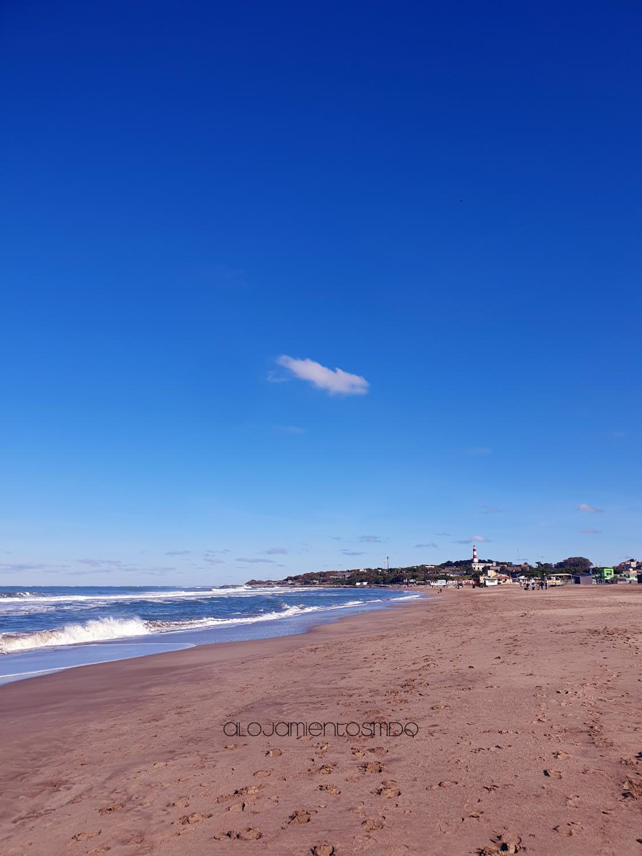 Casa Bruna, Divina y recién Renovada en Mar del Plata proximo Mogotes, a las playas del sur y El Faro - Somos AlojamientosMDQ -