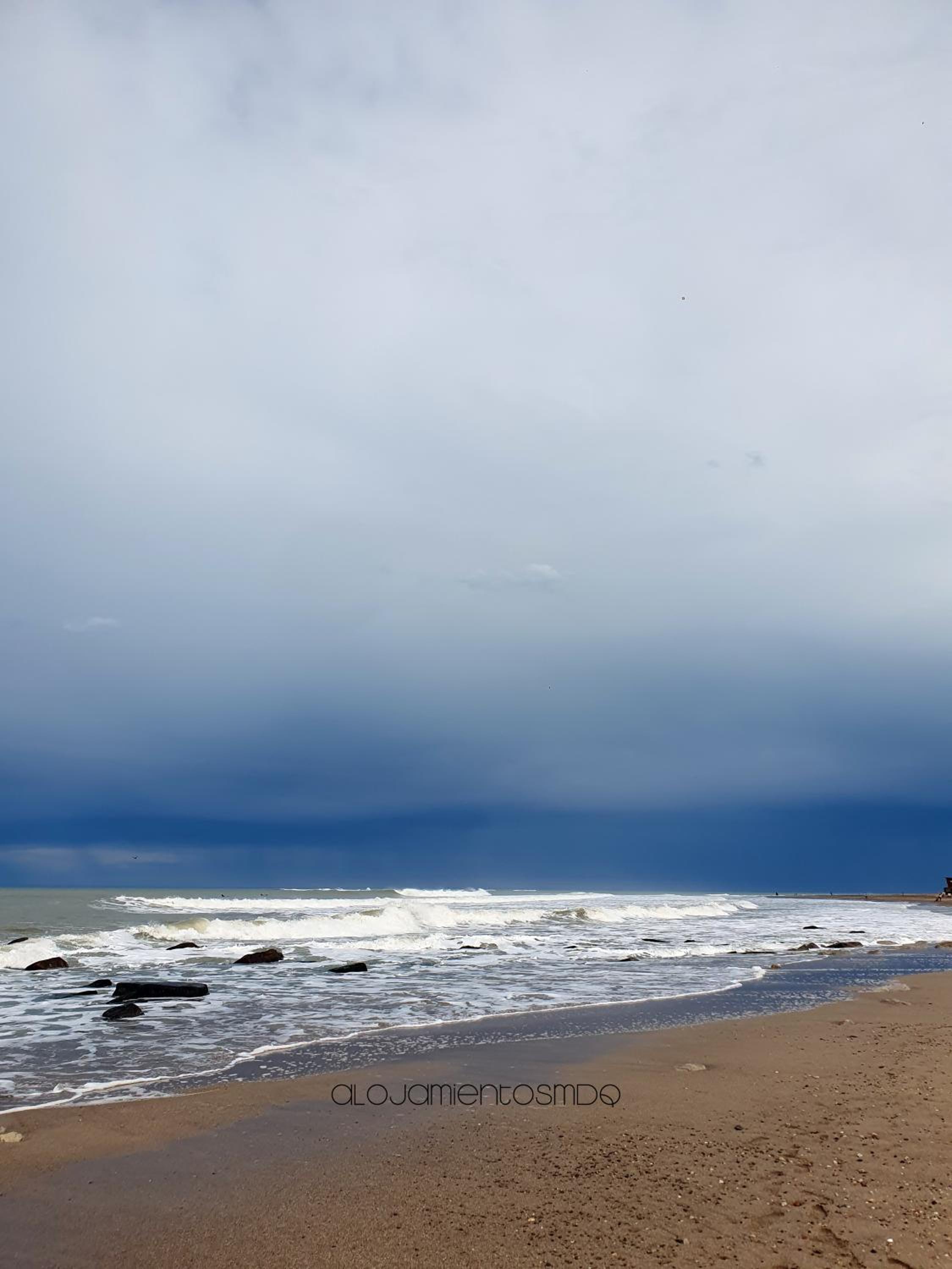 Casa Bruna, Divina y recién Renovada en Mar del Plata proximo Mogotes, a las playas del sur y El Faro - Somos AlojamientosMDQ -