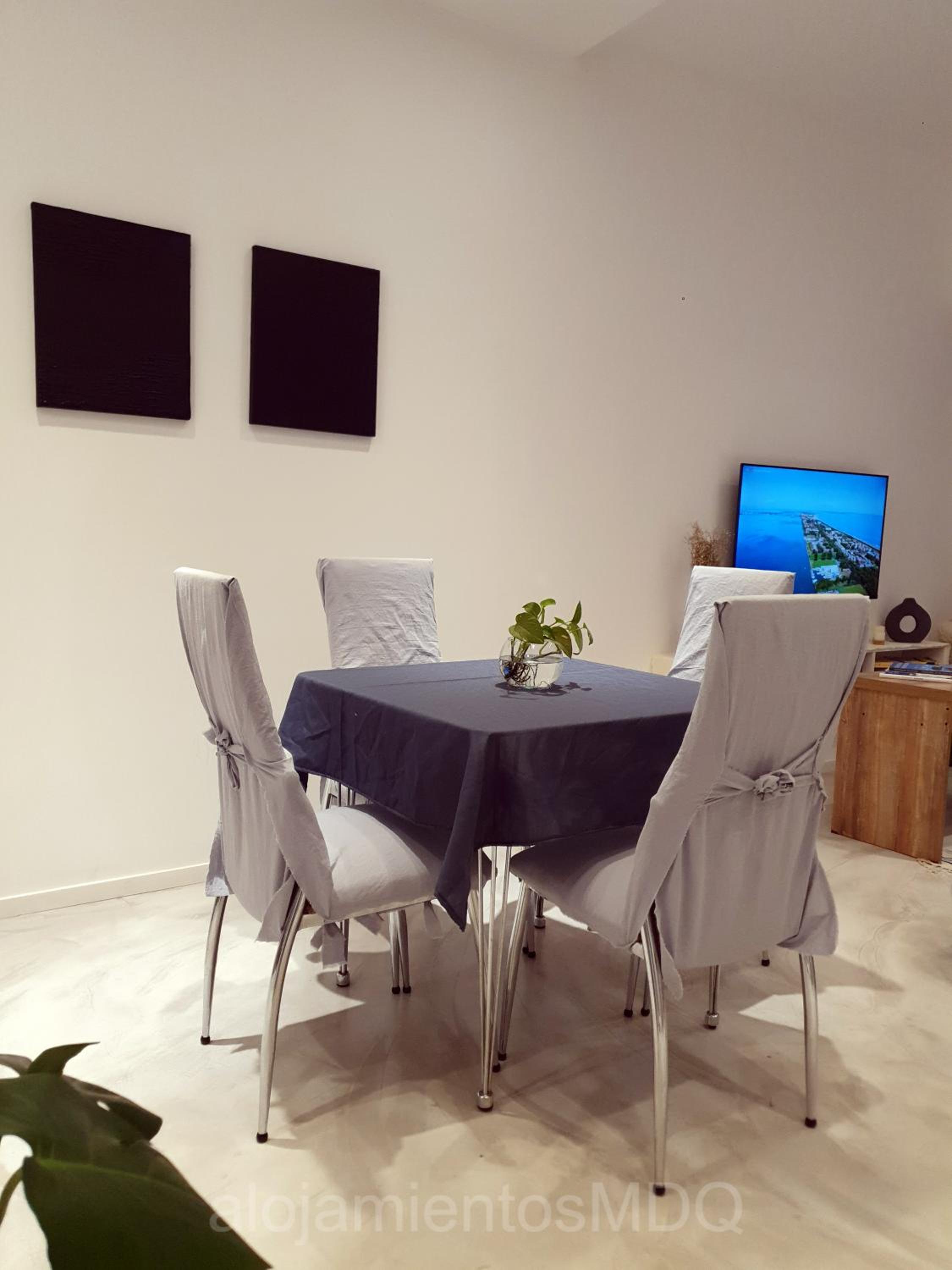 Casa Bruna, Divina y recién Renovada en Mar del Plata proximo Mogotes, a las playas del sur y El Faro - Somos AlojamientosMDQ -