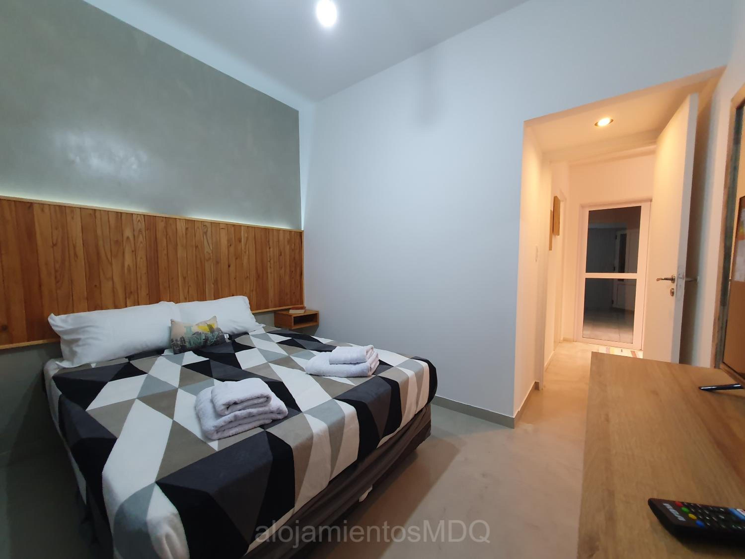 Casa Bruna, Divina y recién Renovada en Mar del Plata proximo Mogotes, a las playas del sur y El Faro - Somos AlojamientosMDQ -