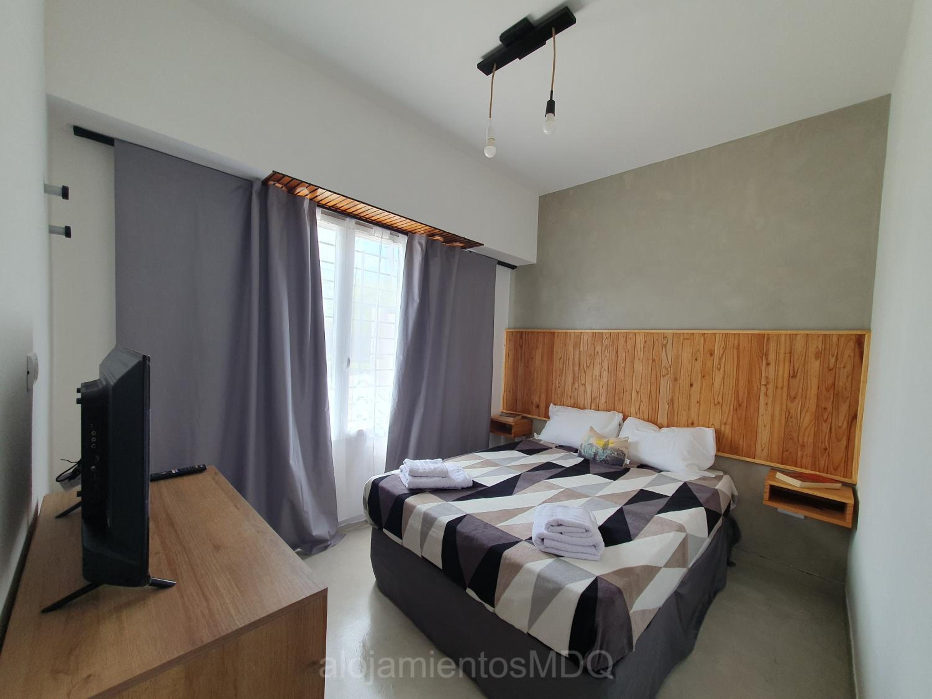 Casa Bruna, Divina y recién Renovada en Mar del Plata proximo Mogotes, a las playas del sur y El Faro - Somos AlojamientosMDQ -