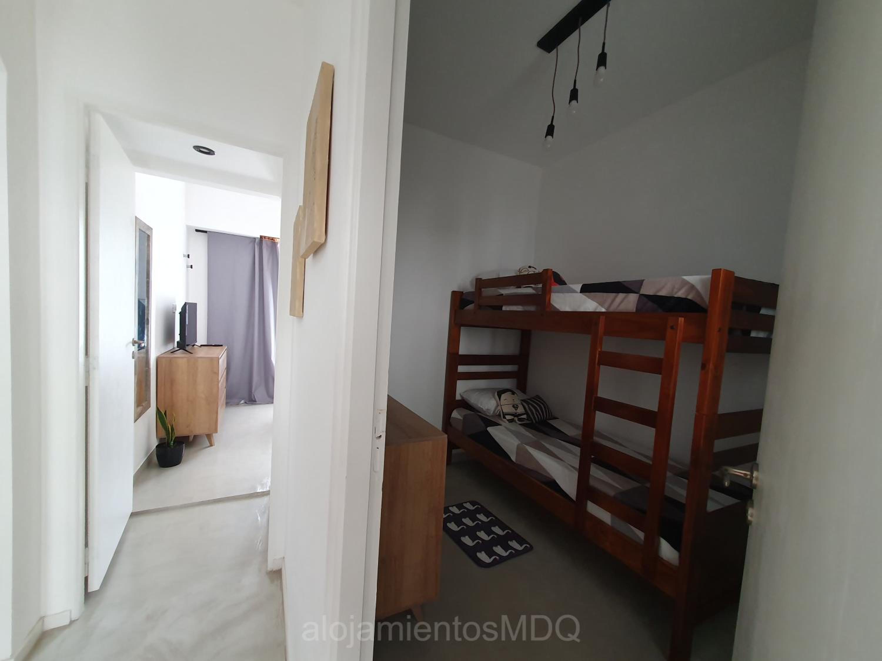 Casa Bruna, Divina y recién Renovada en Mar del Plata proximo Mogotes, a las playas del sur y El Faro - Somos AlojamientosMDQ -