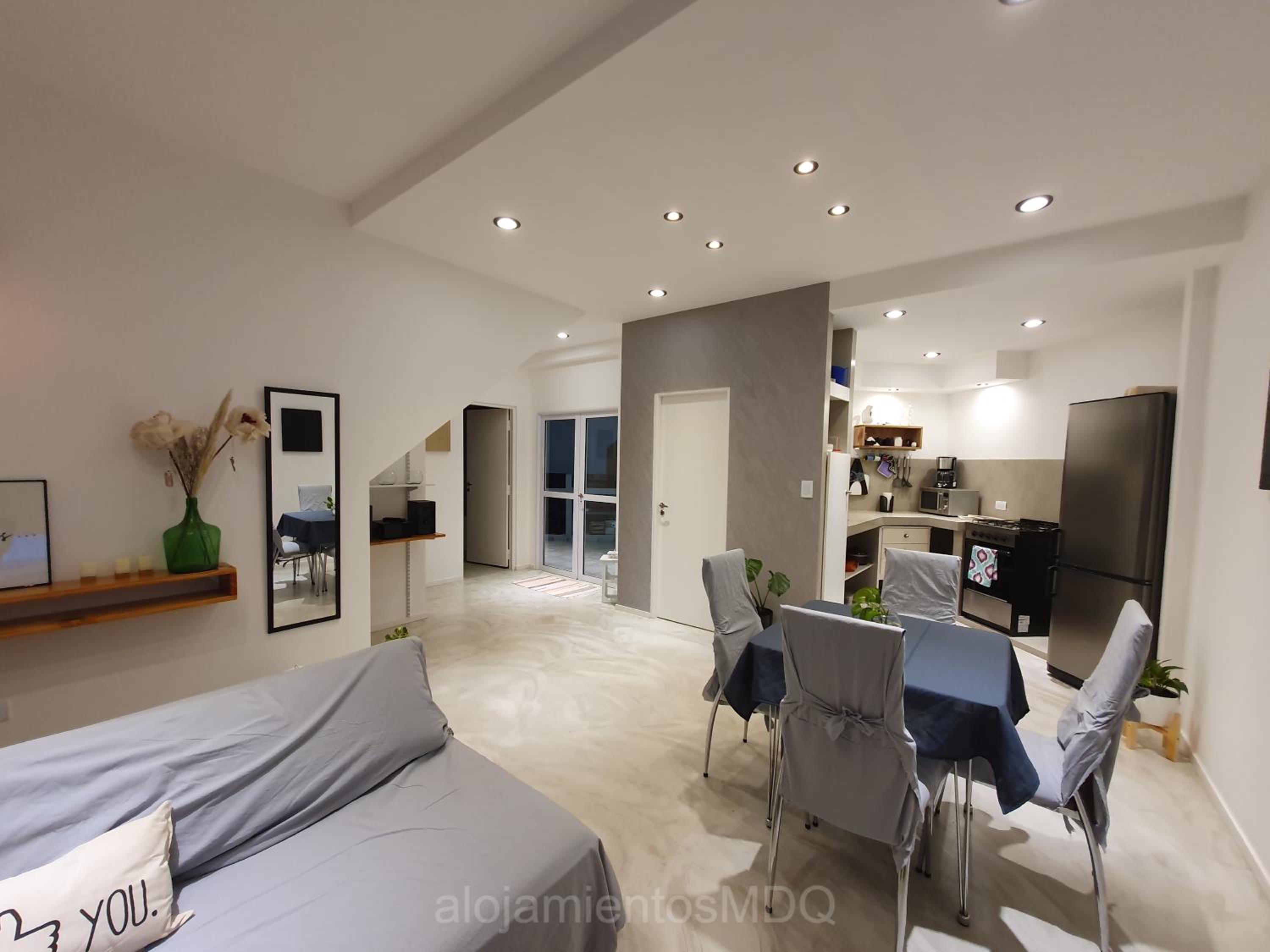 Casa Bruna, Divina y recién Renovada en Mar del Plata proximo Mogotes, a las playas del sur y El Faro - Somos AlojamientosMDQ -