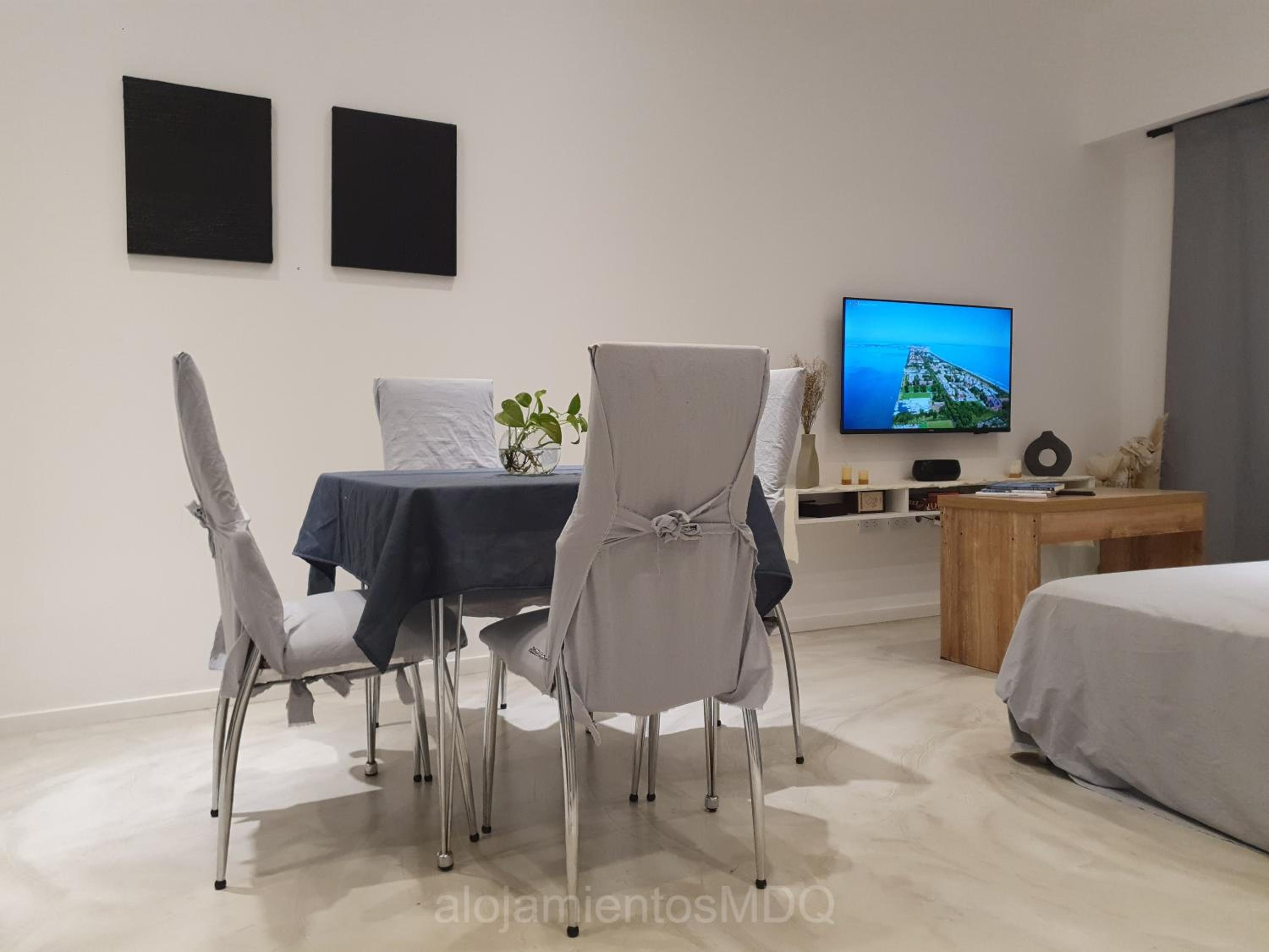 Casa Bruna, Divina y recién Renovada en Mar del Plata proximo Mogotes, a las playas del sur y El Faro - Somos AlojamientosMDQ -