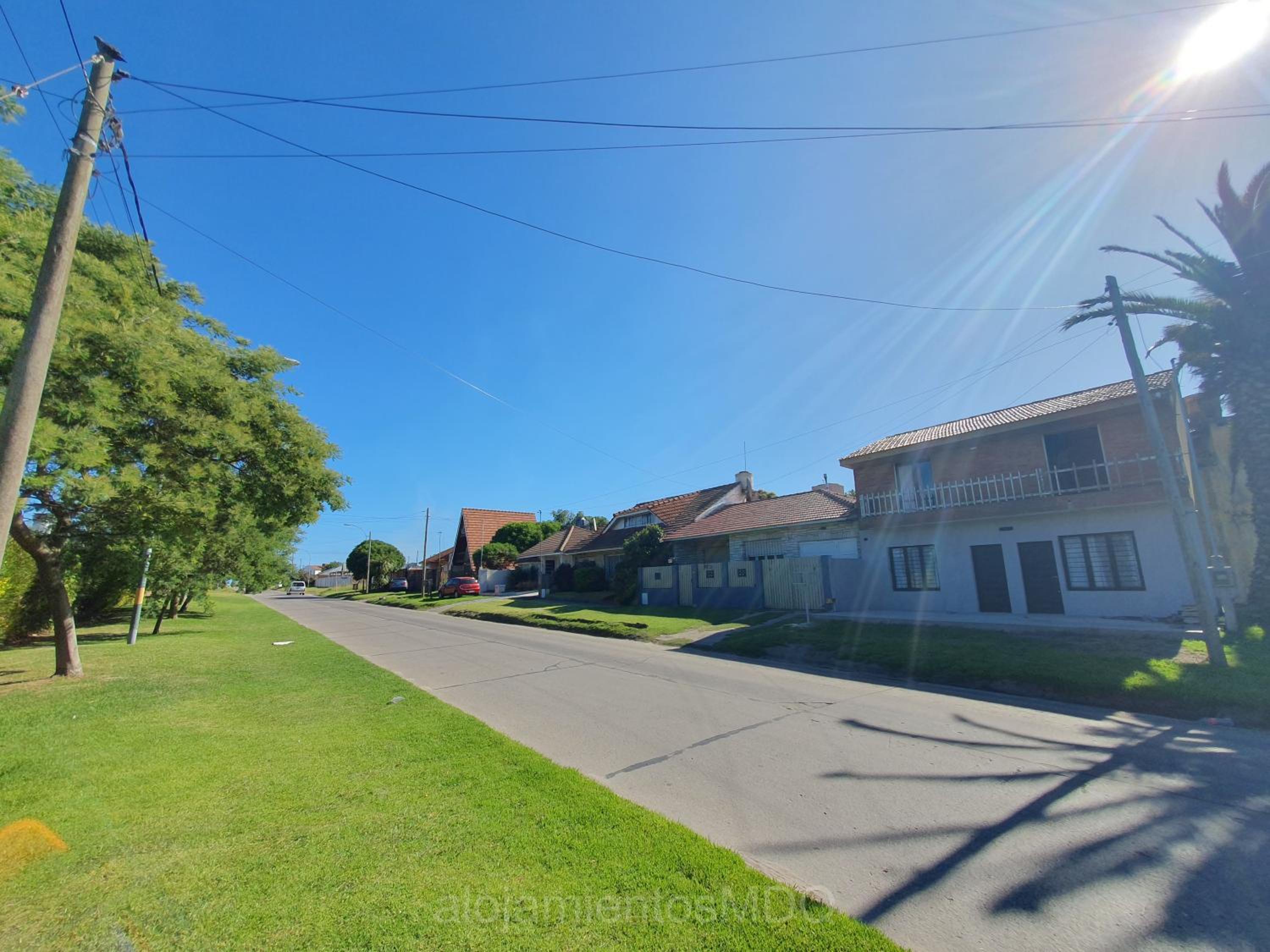 Casa Bruna, Divina y recién Renovada en Mar del Plata proximo Mogotes, a las playas del sur y El Faro - Somos AlojamientosMDQ -