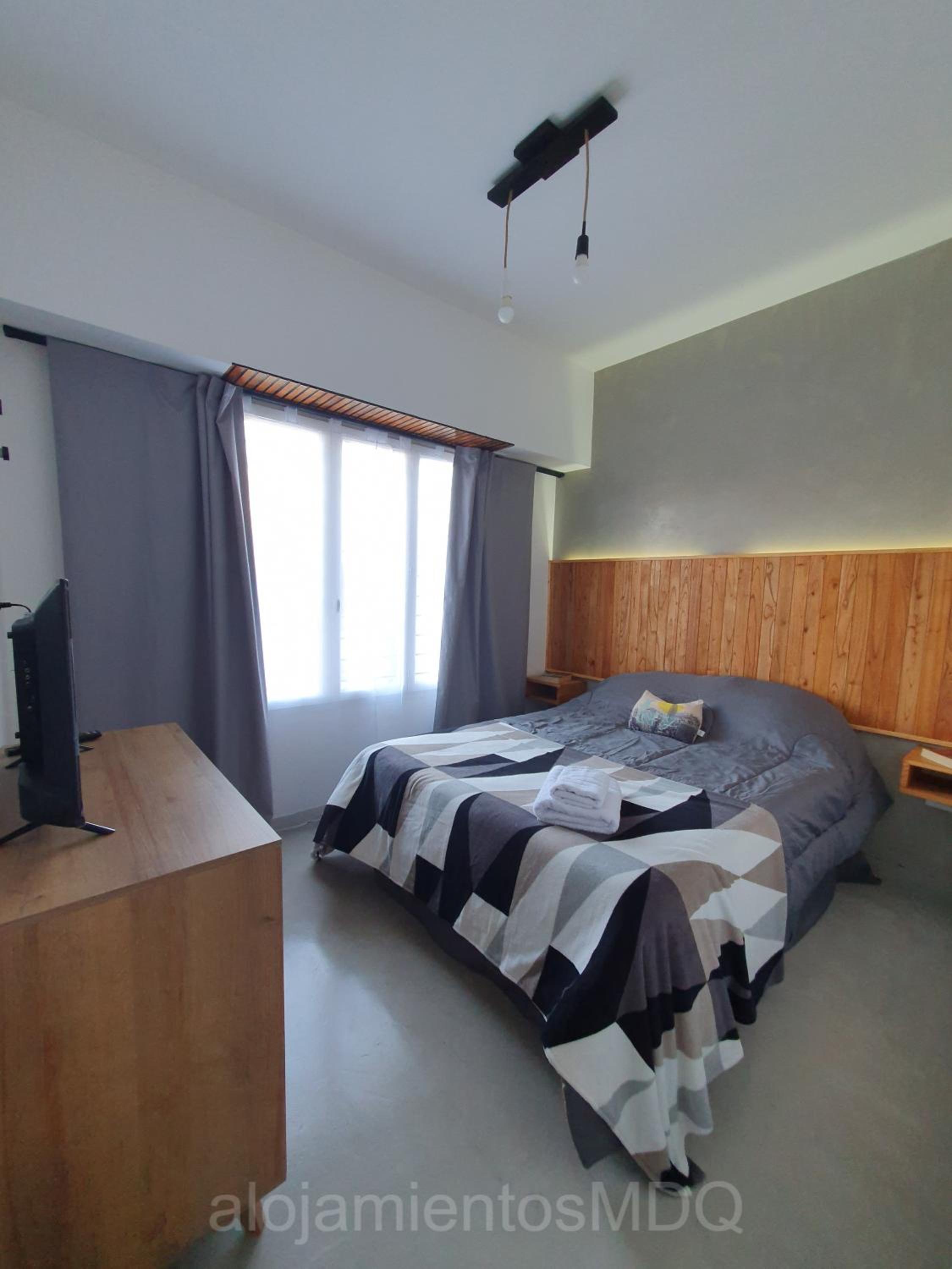 Casa Bruna, Divina y recién Renovada en Mar del Plata proximo Mogotes, a las playas del sur y El Faro - Somos AlojamientosMDQ -