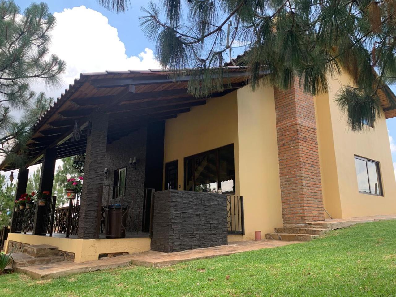 Cabaña No.4 Puerta del Bosque Mazamitla.