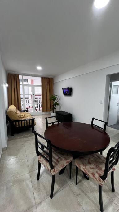 Excelente departamento, frente al mar